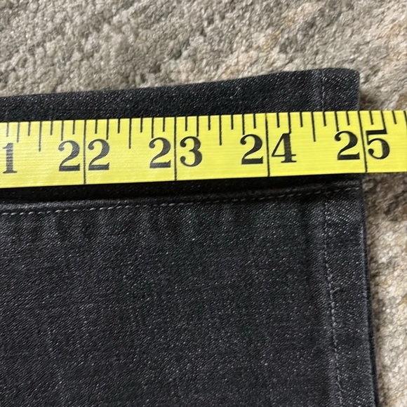 Eileen Fisher - size 8 - Classic Black Women's Jeans - cropped - Picture 7 of 7